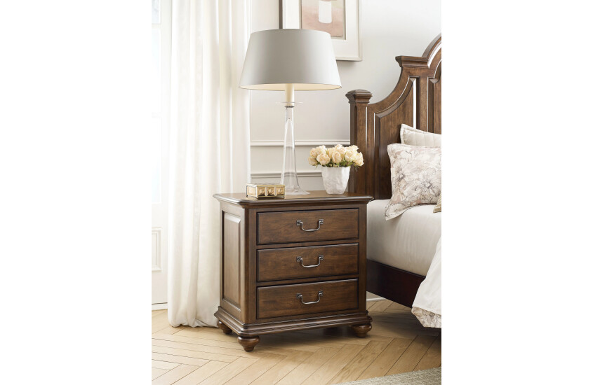 WITHAM NIGHTSTAND Room