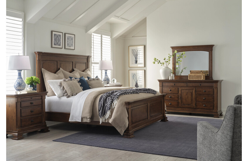 MONTERI QUEEN PANEL BED - COMPLETE Room 3