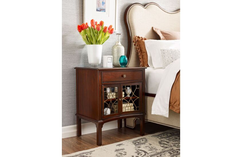 BEDSIDE TABLE Room